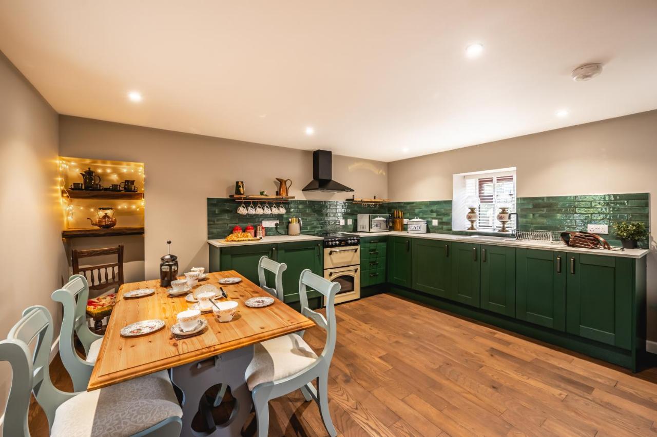 Luxury Cottage With Mountain View'S Cononbridge Exteriér fotografie
