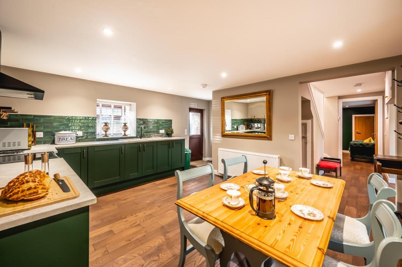 Luxury Cottage With Mountain View'S Cononbridge Exteriér fotografie